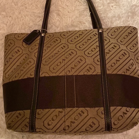 Authentic Coach Tote Handbag💜Lavender Lining - Picture 5 of 14